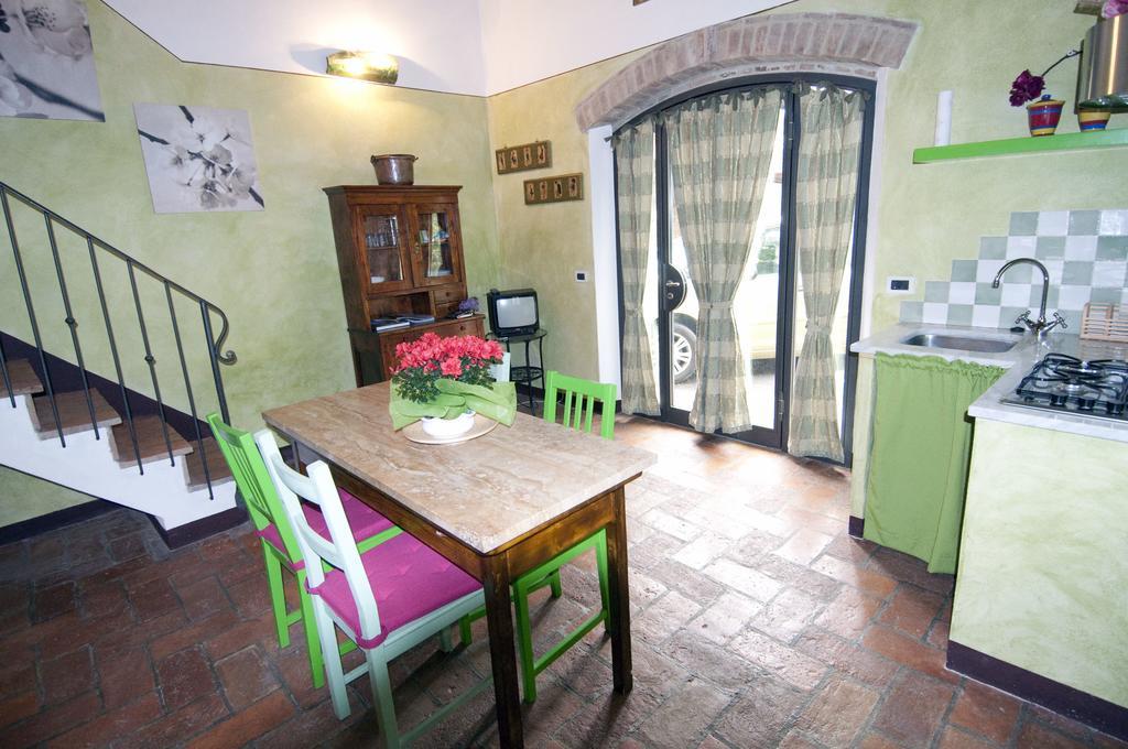 La Capanna Di Panpepato Villa Rosia Kamer foto